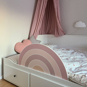 Ruby Regenbogen von Wunderlab – stilvoller Rausfallschutz im skandinavischen Traum-Kinderzimmer